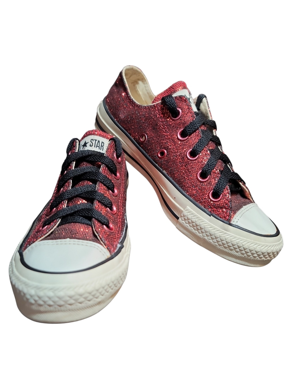 Converse Womens Glitter Low-Top Sneakers in Sparkling Red with Black Laces